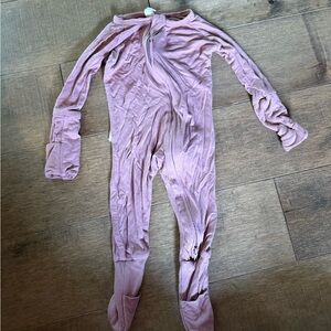 Pink Tenth & Pine bamboo sleeper